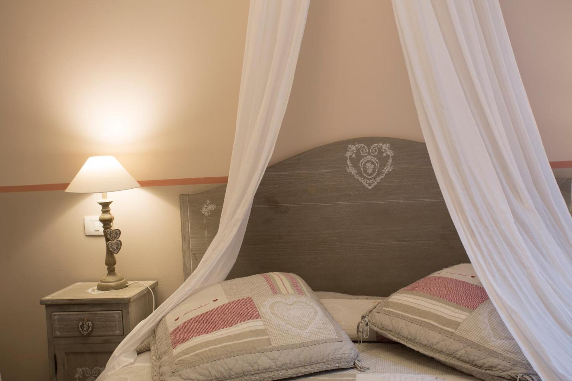 La Vecchia Tenenza B&B Citta della Pieve Exterior photo